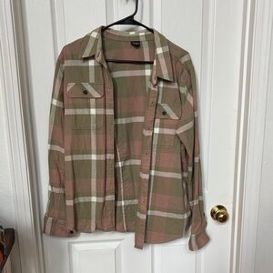Patagonia Organic Cotton Plaid Shirt in Olive and Blush
